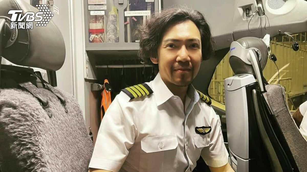 知名YouTuber「型男機長瘋狂詹姆士」遭前女友控訴私底下是家暴男。(圖/翻攝臉書《型男機長瘋狂詹姆士の飛航管制區 》)