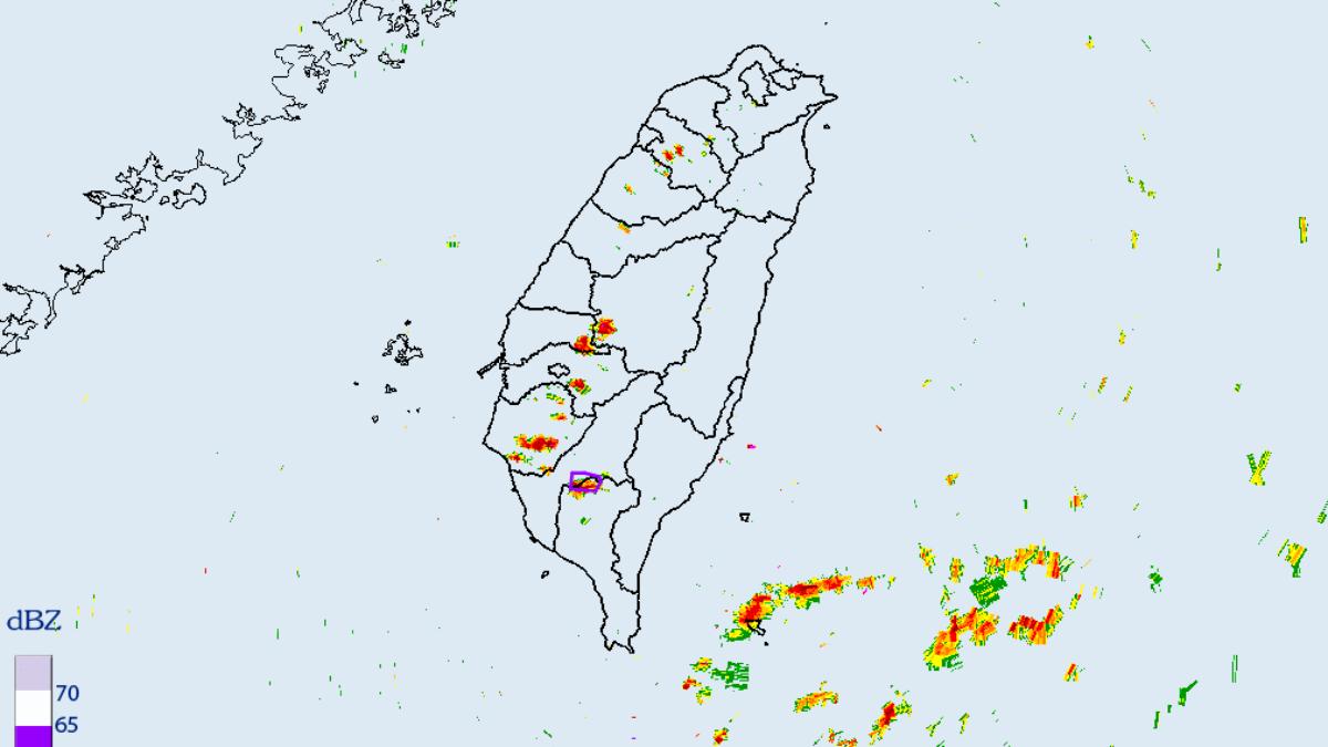 天氣/國家警報響了!大雷雨狂轟「2縣市」 防劇烈降雨、雷擊
