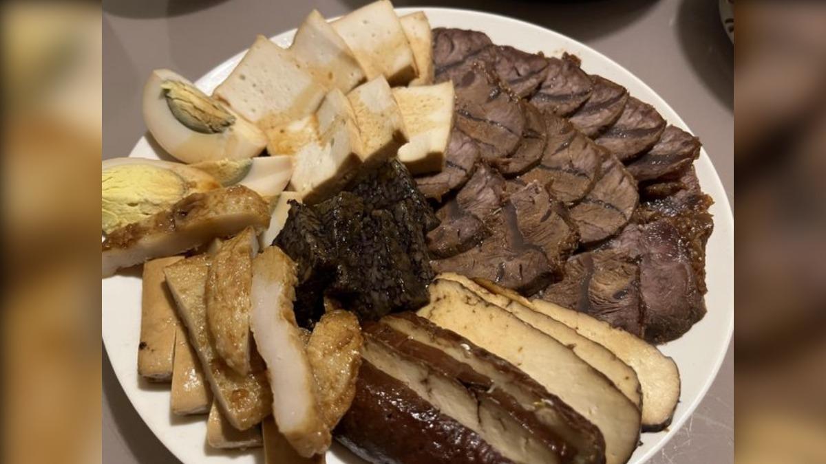 網友夾的滷味拼盤菜色曝光。(圖/翻攝自PTT)