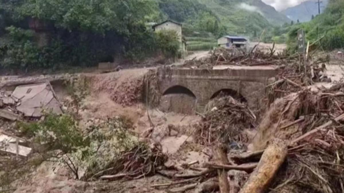 四川暴雨山洪!村民睡到一半「來不及逃」 釀8死逾30失聯