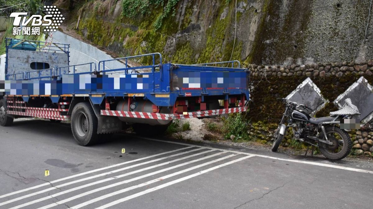 28歲士官自撞違停貨車！頭部重創不治　妻女痛失支柱陷困境