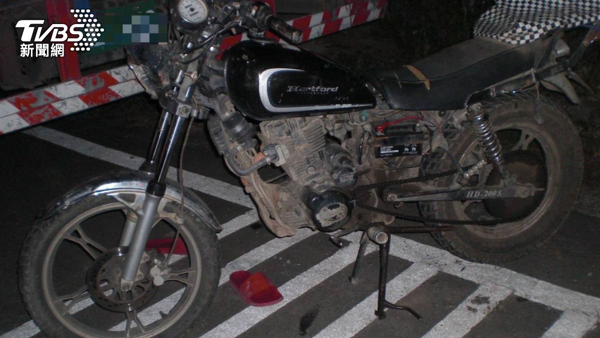 賴男頭部重創送醫不治,遺體有待檢警進一步相驗釐清。(圖/TVBS)