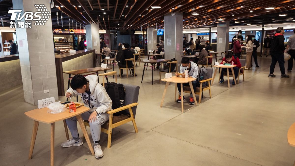 為省人力！台灣餐廳「1型態」越來越常見　掀眾怨：還收服務費