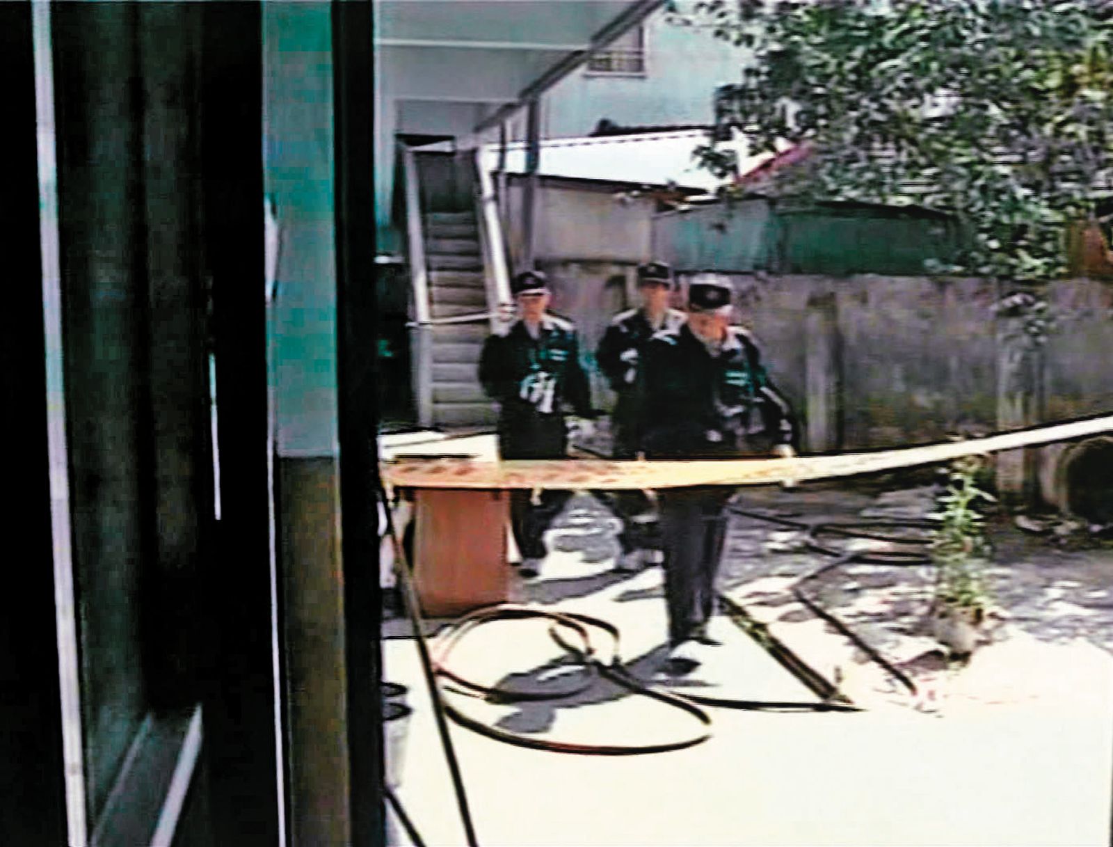 薛球及陳益華多次遭警方埋伏圍捕,但最後都順利逃脫。(圖/東森新聞提供)