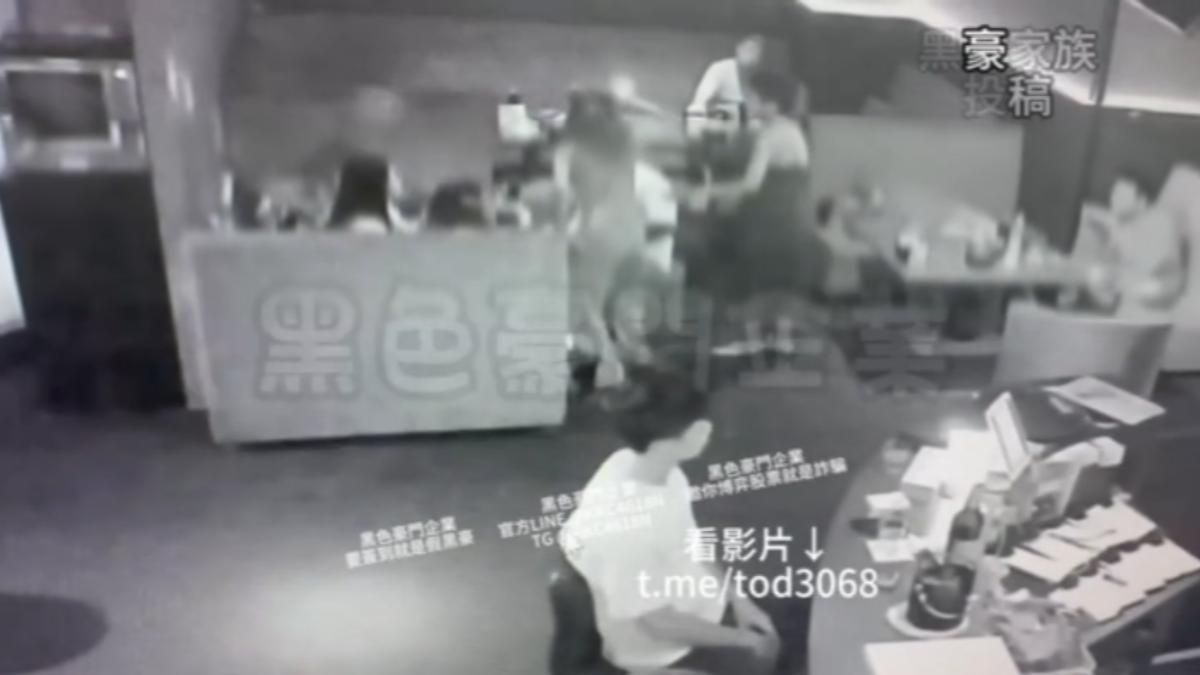 圖/翻攝自 黑色豪門企業
