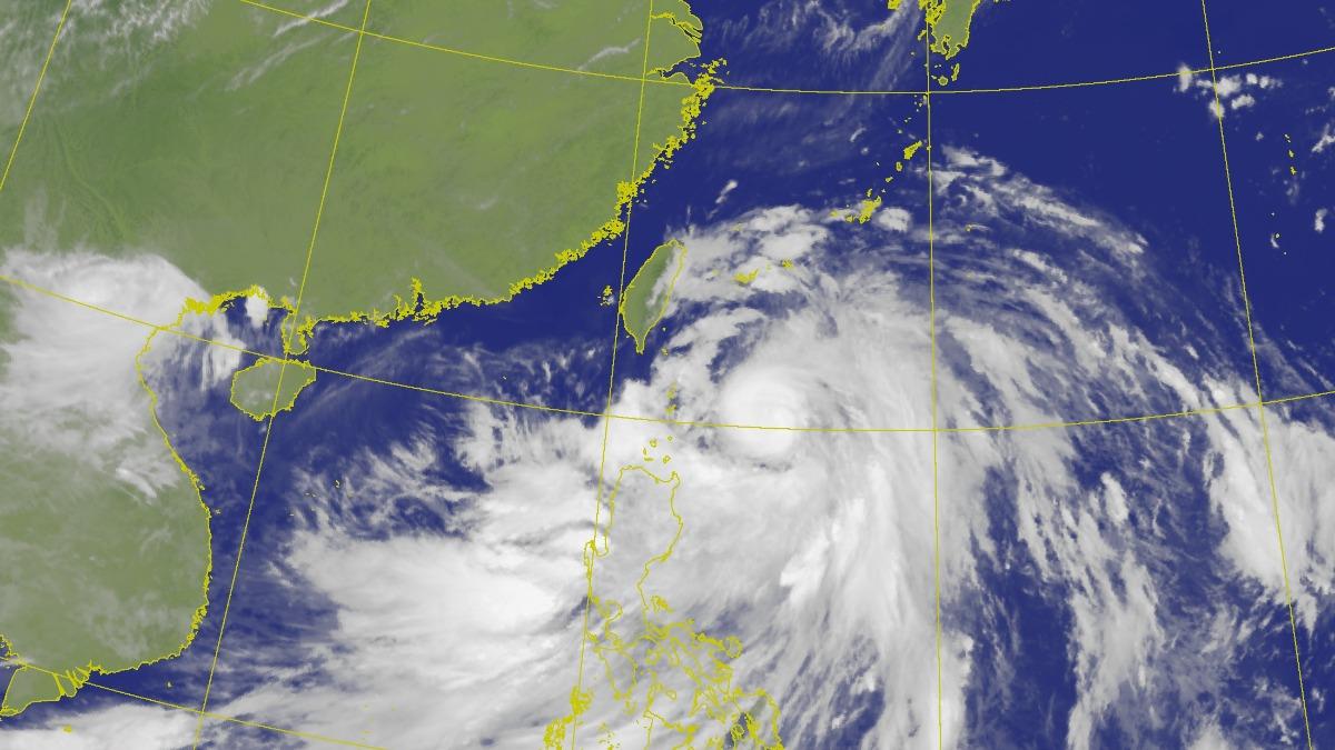 天氣/凱米暴風圈「明穿越台灣」!最新路徑曝 風雨炸全台