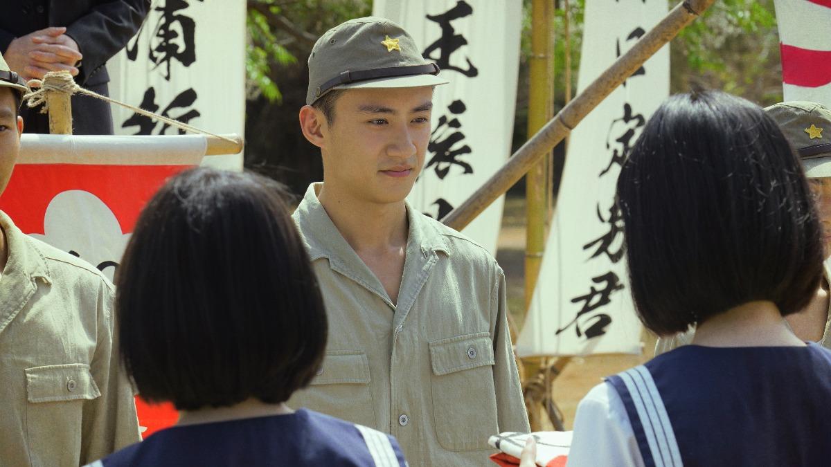 《聽海湧》吳翰林決心為心愛的日本女孩投入南洋戰爭。(圖/公視提供)