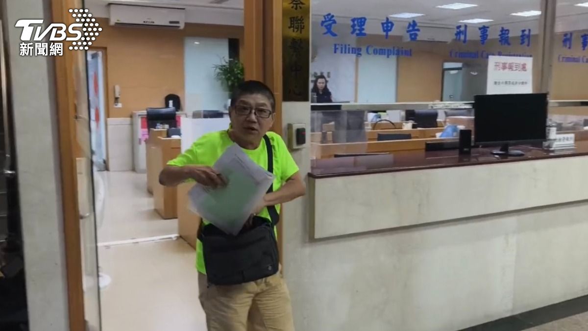 涉盜領往生者遺產的業者柯乃瑜。（圖／TVBS）