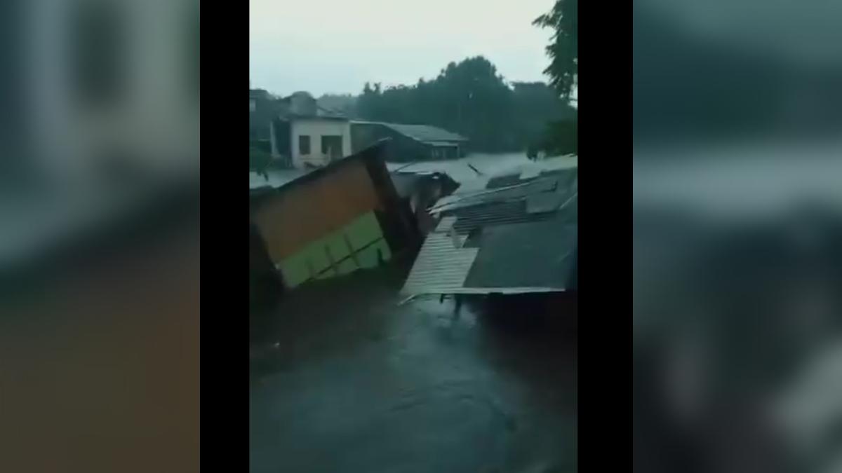 颱風凱米引入西南氣流，豐沛雨量導致菲律賓馬尼拉遭遇洪水災情。（圖／翻攝自臉書Mae Lozada）