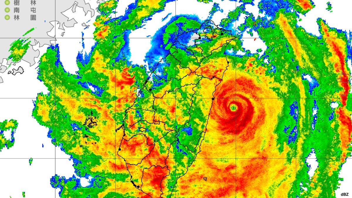 天氣/凱米一狀況太特殊 鄭明典驚曝1圖:沒見過可類比的颱風