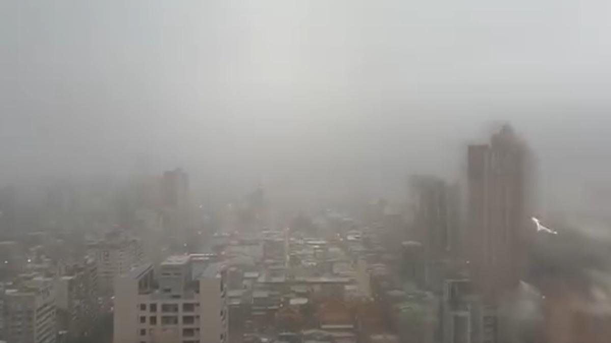 凱米颱風/夜襲高雄!大雷雨開炸「風聲咻整晚」 在地全嚇醒沒睡