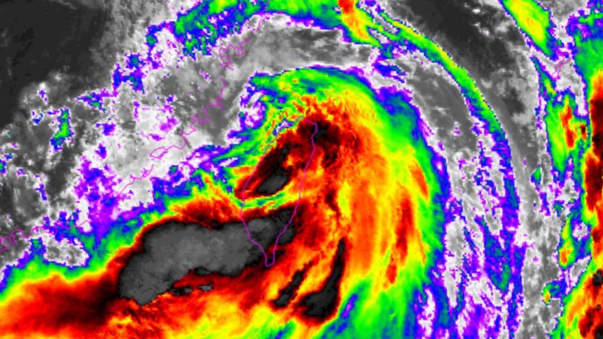 天氣/颱風假恐連3天?凱米「15縣市停班停課」達標 暴風圈罩全台