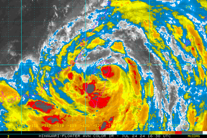 凱米颱風結構意外完整。(圖/翻攝自NOAA)