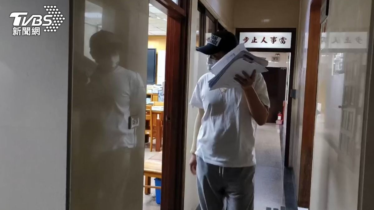 「假遺囑」詐領獨居老人遺產上億元　律師、警察5人羈押禁見