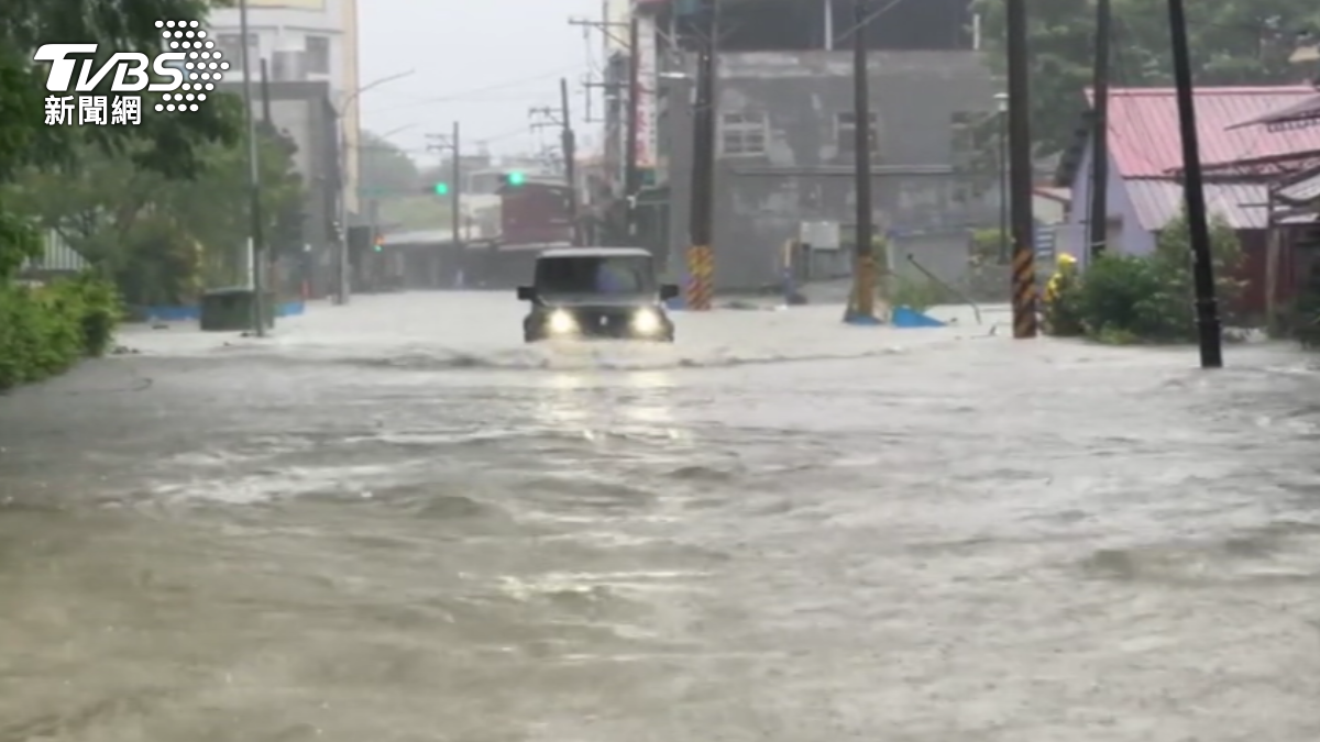 天氣/恐怖颱風尾!高雄這地區2天灌1674毫米 專家:還沒完
