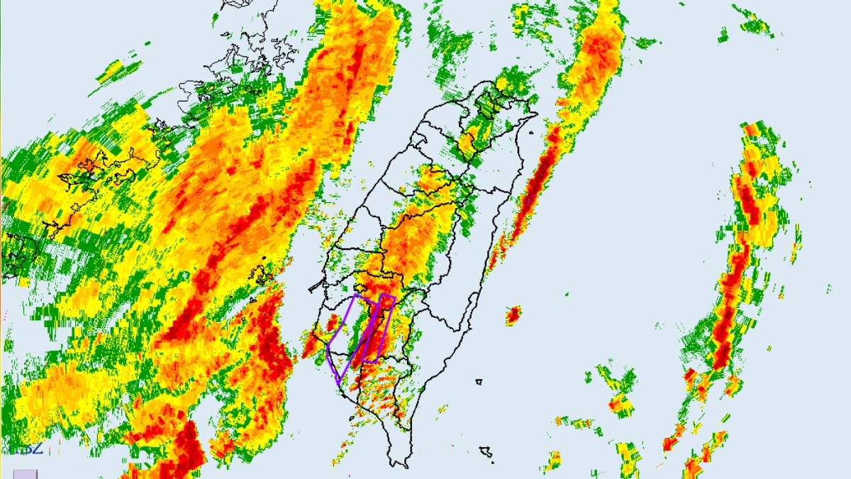 天氣/國家警報響了!外圍環流+西南風 大雷雨狂轟4縣市