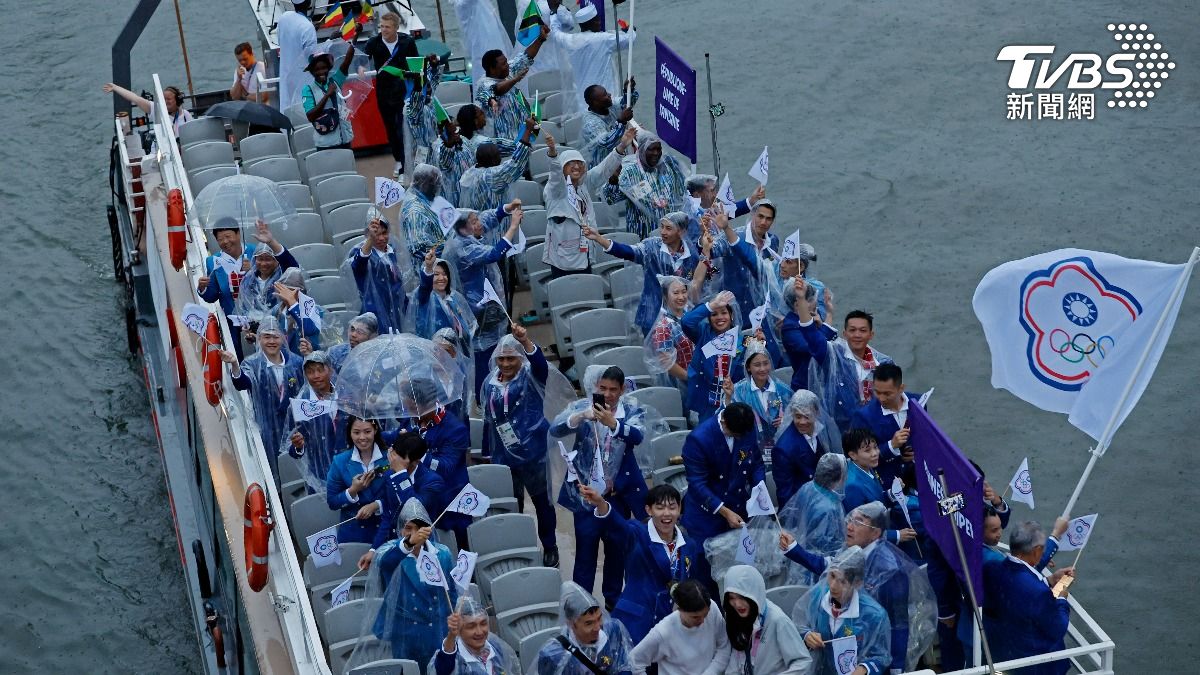 中華代表團總計39人出席奧運開幕式。(圖/達志影像路透社)
