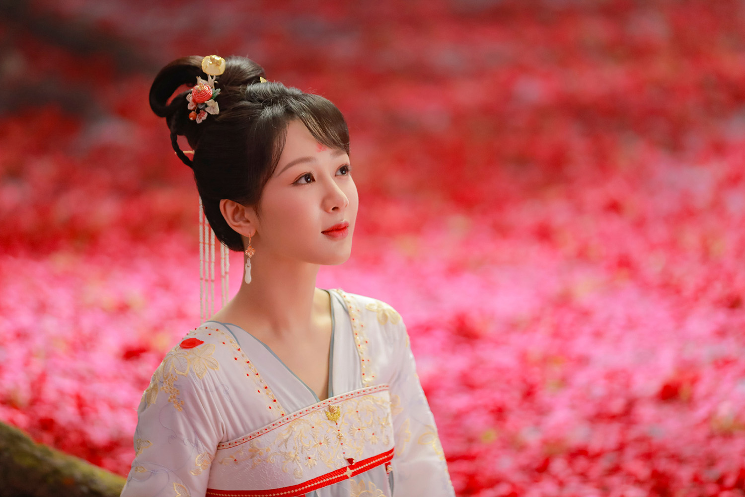 陸劇女神「敏感地帶」遭襲狂躲!他曝害羞過程:她都強忍下來