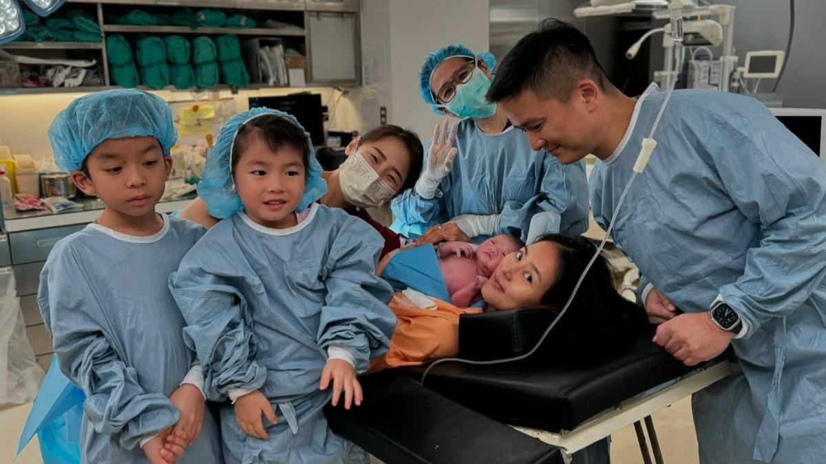 恭喜!劉香慈升格三寶媽 「2兒全程陪產」驚吐:為什麼妹妹有血