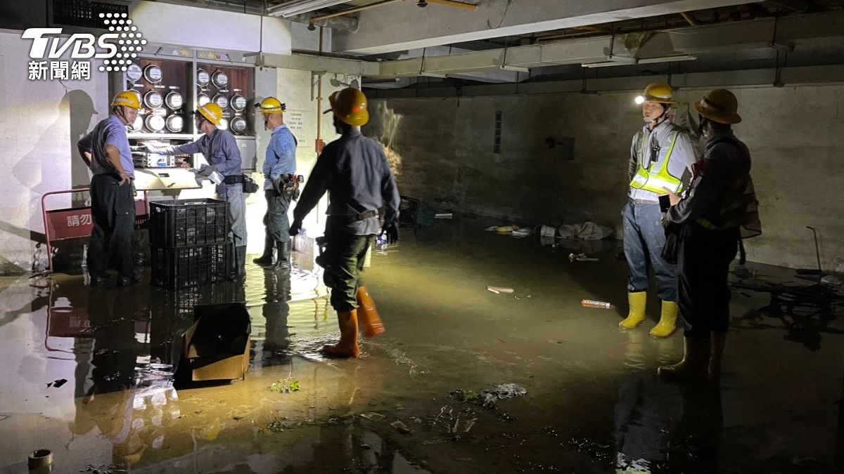 凱米淹水倒灌地下室!高雄破4萬住戶停電 台電搶修34hr進度曝
