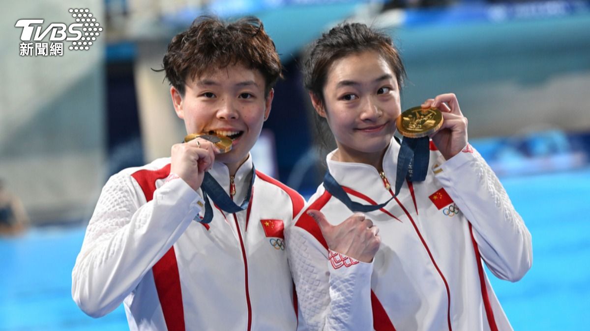 陳藝文、昌雅妮在女雙三公尺跳板拿下金牌。（圖／達志影像美聯社）