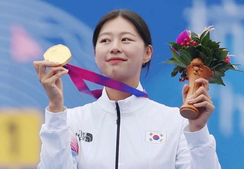 南韓箭術選手林是見。(圖/翻攝自s1hyeon._z IG)