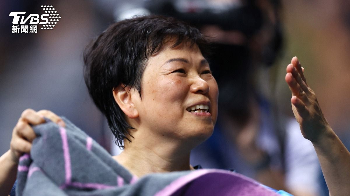 倪夏蓮在第一輪以4比2擊敗土耳其選手阿爾廷卡亞。(圖/達志影像路透社)