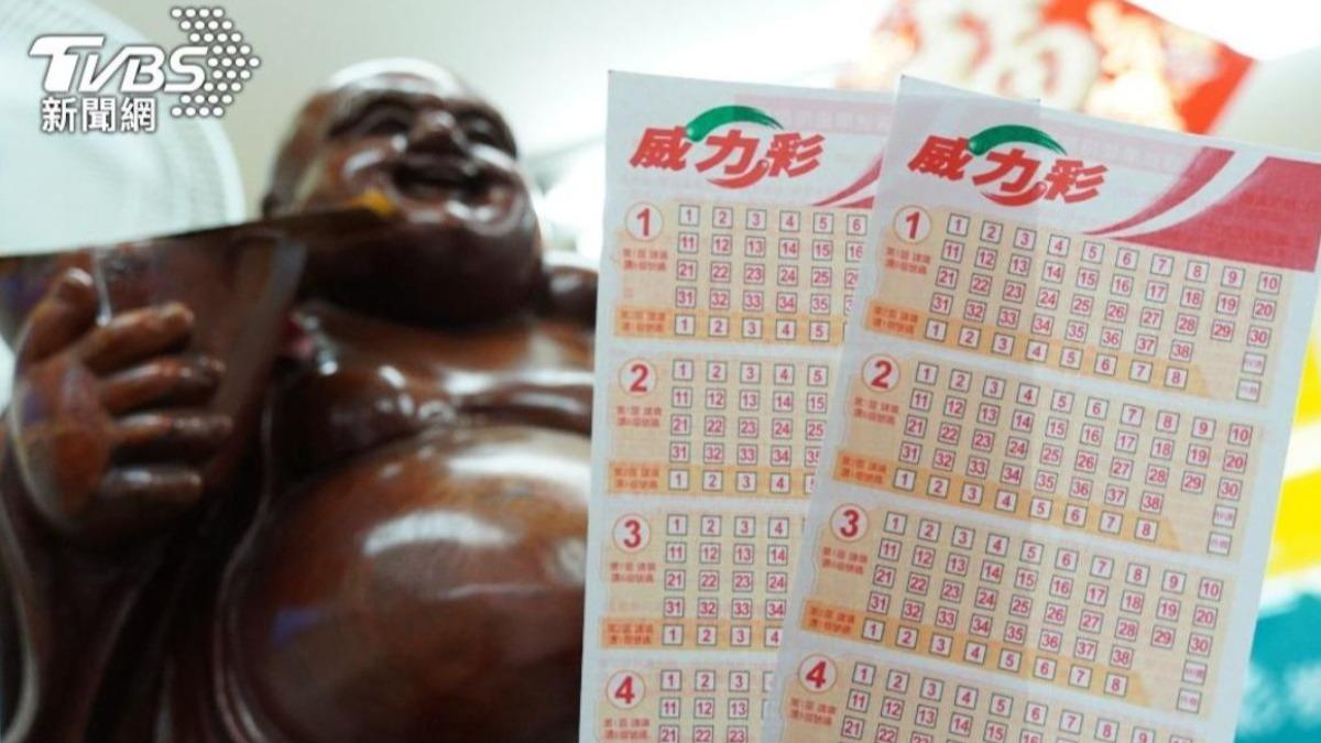 財神爺在等你!威力彩頭獎連16槓 下期獎金上看3.2億元