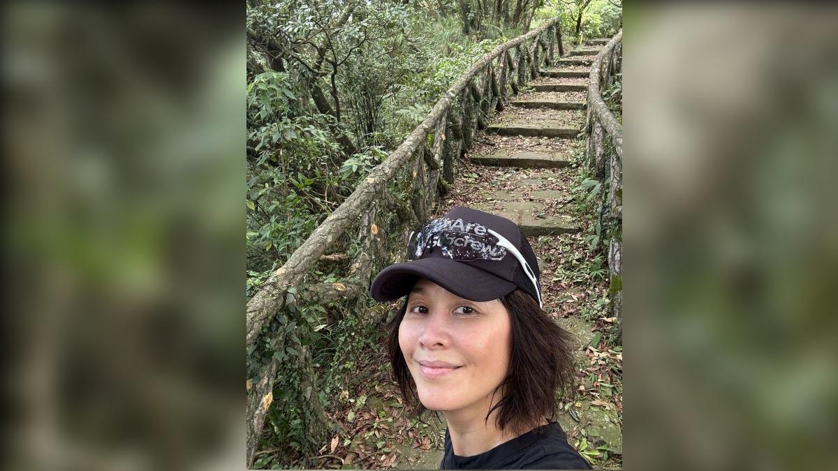劉嘉玲悄悄來台灣登山!現蹤「陽明山竹子湖」大啖在地美食