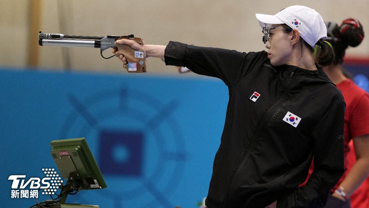 巴黎奧運/韓射擊女選手「冷酷開槍」太帥 馬斯克喊:找她演動作片