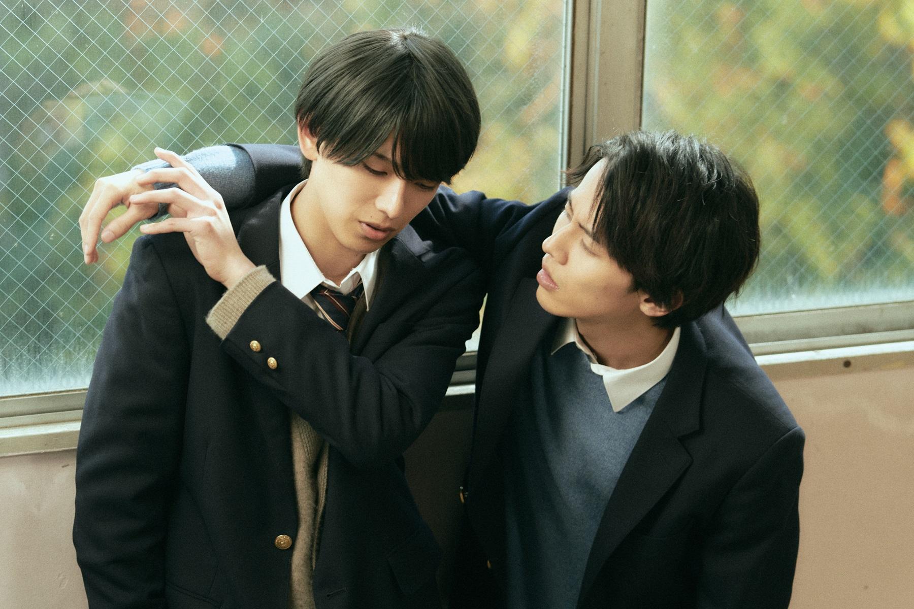 深田龍生(左)、矢花黎為《我的草莓物語》接受訪問。(圖/©「マイストロベリーフィルム」製作委員会・MBS)