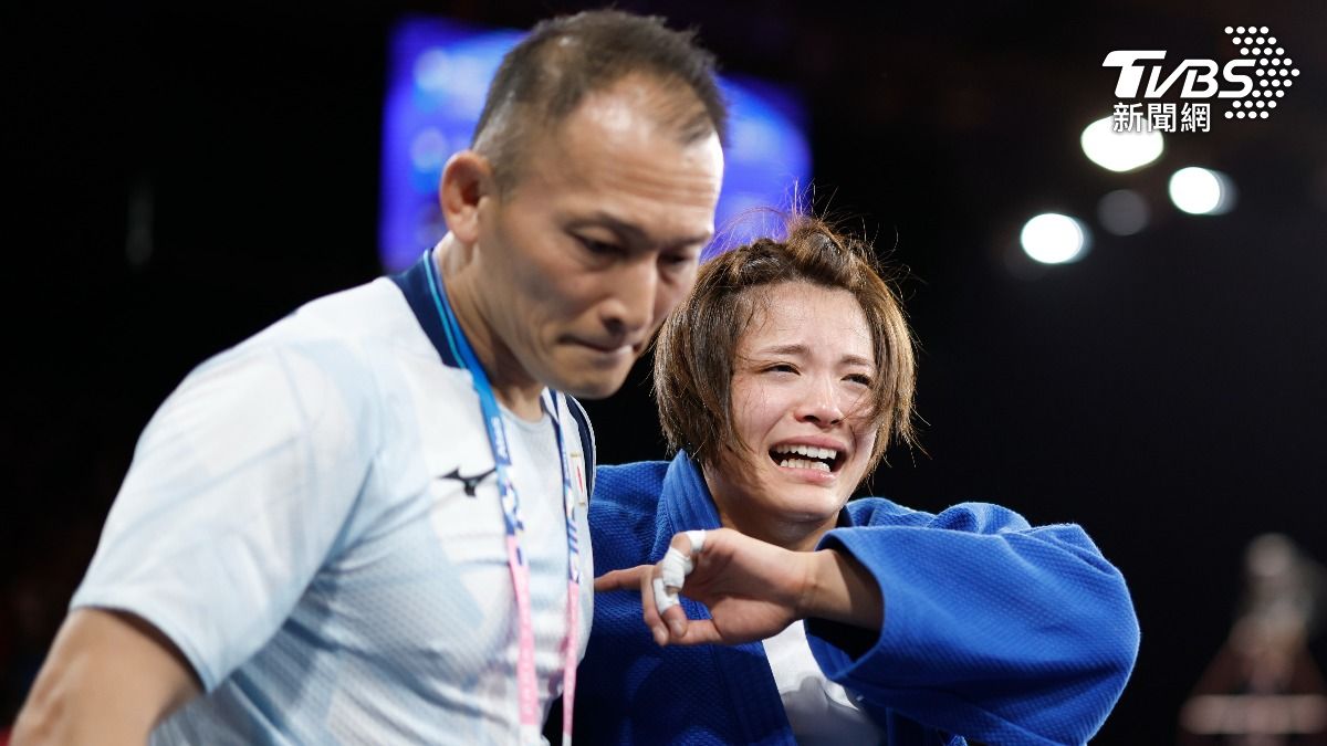 巴黎奧運/日本選手退賽、戰敗「崩潰大哭」!網友狂轟:真是自私