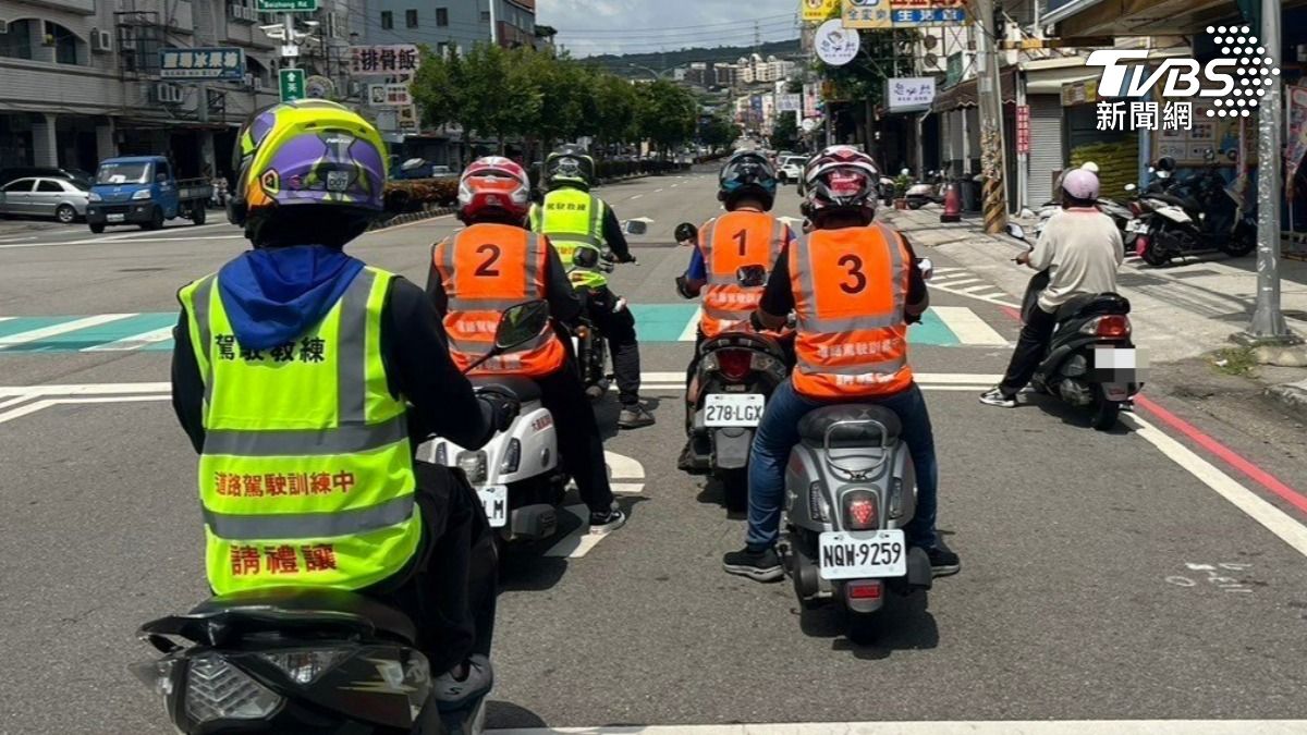 三寶團滅班!台中機車駕訓可領2800元 報名數暴增1倍