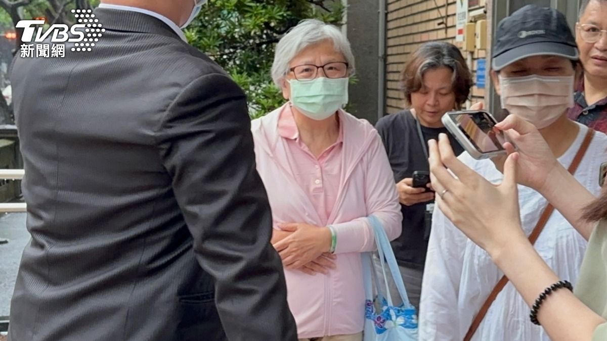 「茶葉罐藏2萬美金」收賄判8年　前交長郭瑤琪滿頭白髮拼再審