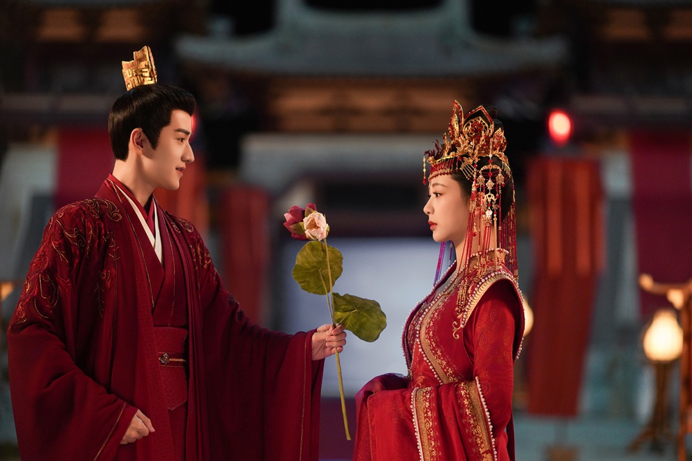 《長相思》楊紫熱度2億破紀錄!自曝和檀健次「真實關係」