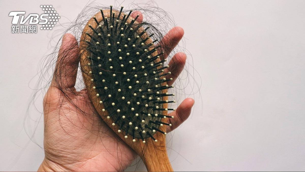 女童頭髮狂掉!頭皮竟紅腫、化膿 醫曝「共用2物」恐永久禿頭