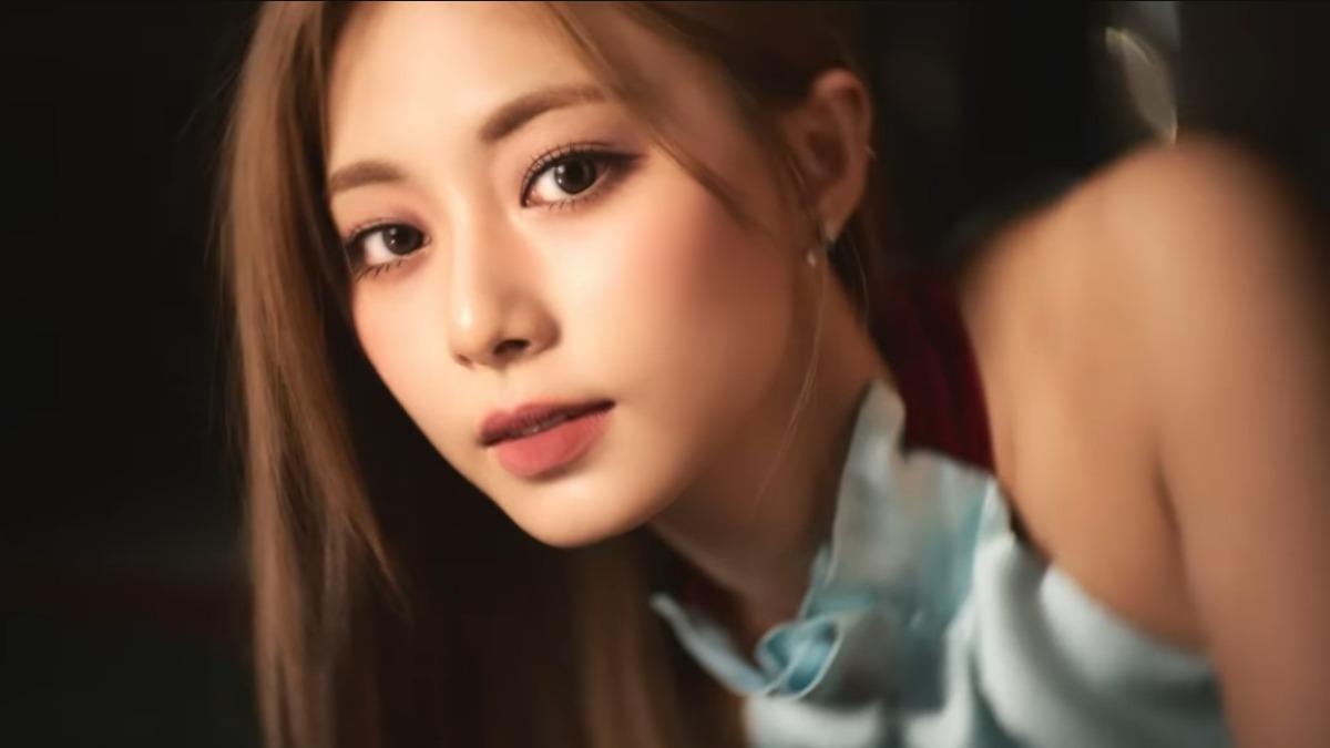 周子瑜等9年!突Solo出道「成TWICE第3人」 再現射箭神級美顏