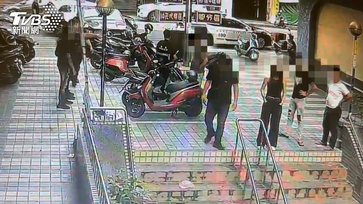 台東男夜店鬥毆後「誤上對方車輛」 右手慘遭砍斷鮮血狂流哀嚎