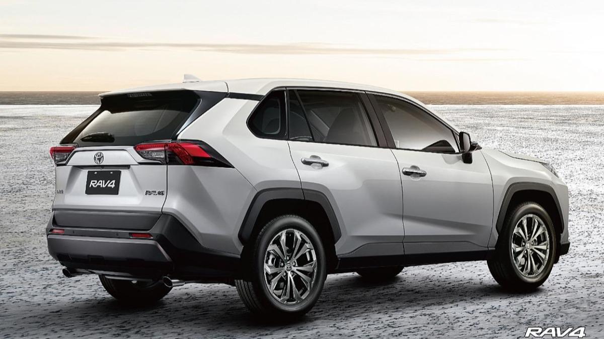 日本RAV4使用與市售車款不同的後座椅固定裝置進行認證。（圖／Toyota）