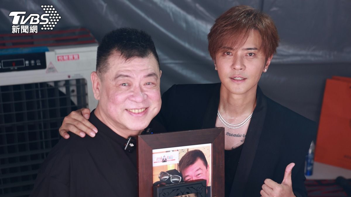 羅志祥相當感謝孫德榮到場支持。(圖/黃城碩攝)