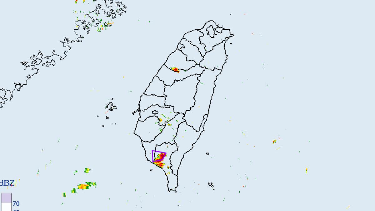 天氣/國家警報響了!大雷雨狂轟「2縣市」 防劇烈降雨、雷擊