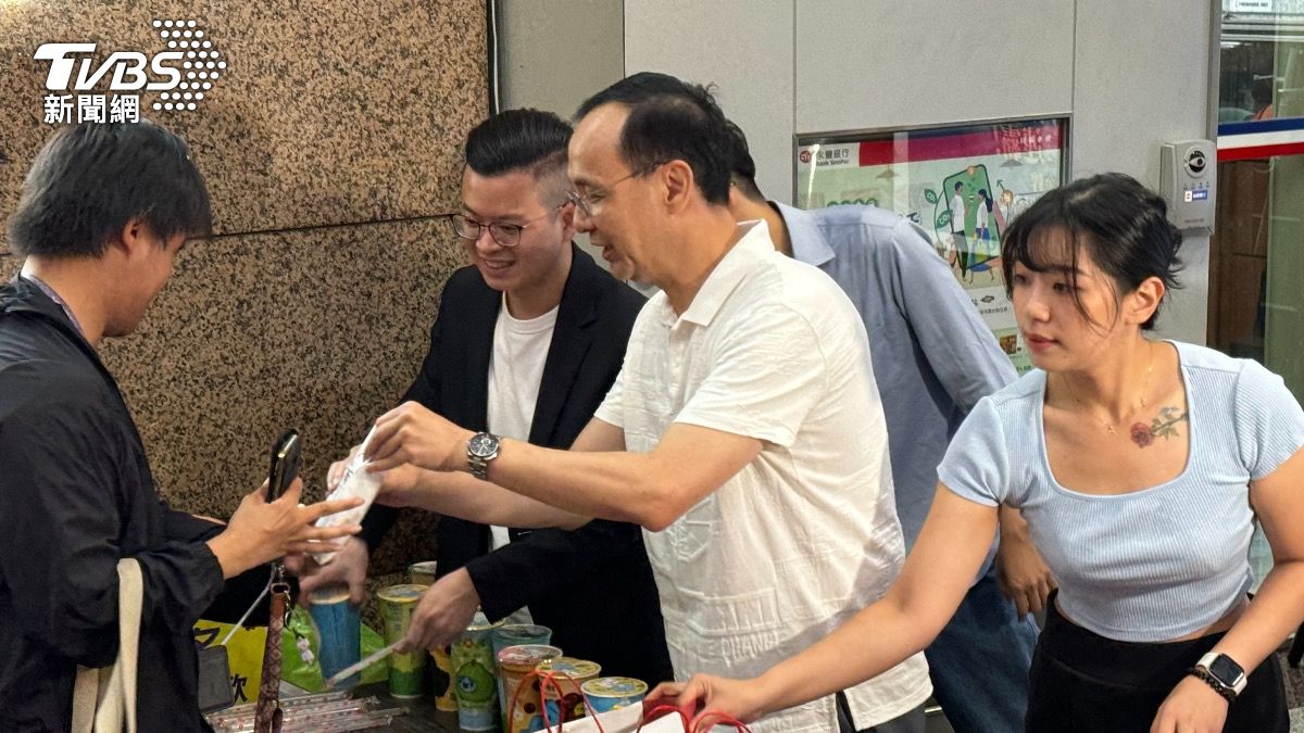 林郁婷勇奪金牌!朱立倫明早再加碼發雞排 通關密語是這句話
