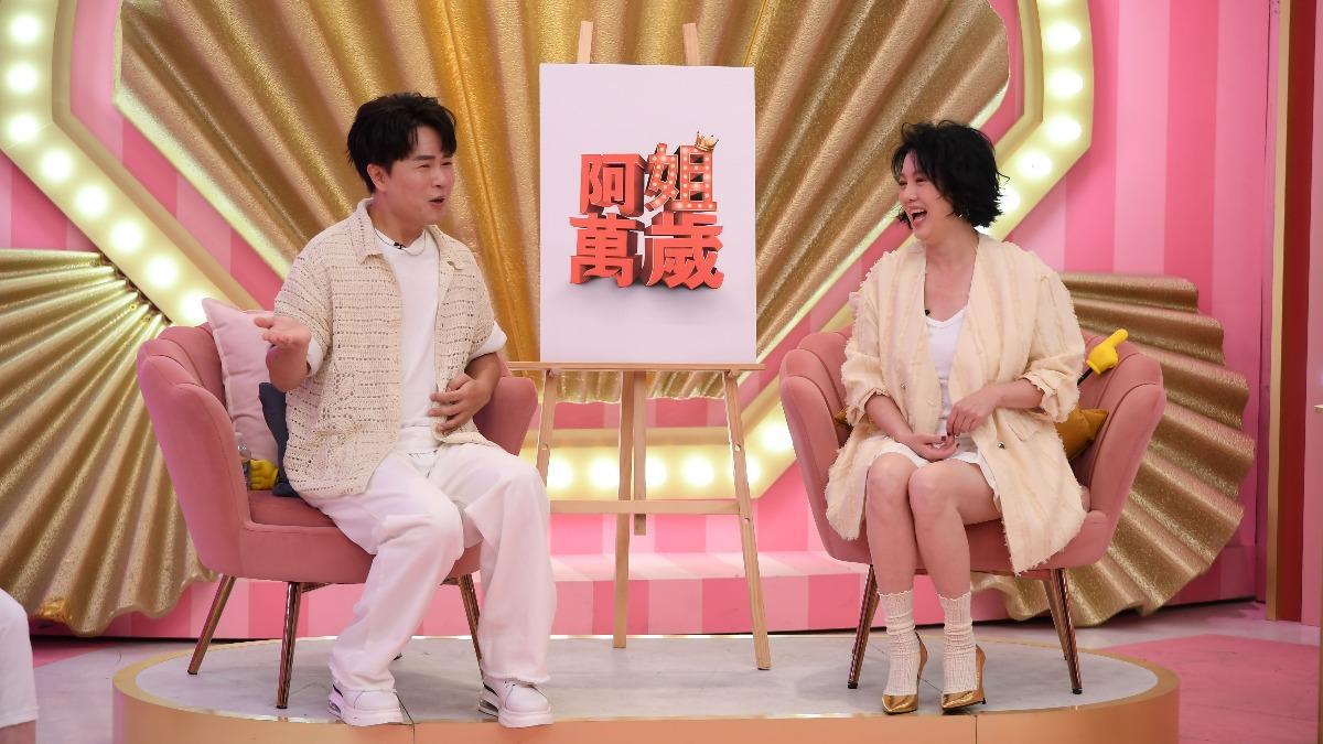 主持人陳孟賢（左）和苗可麗。（圖／三立提供）