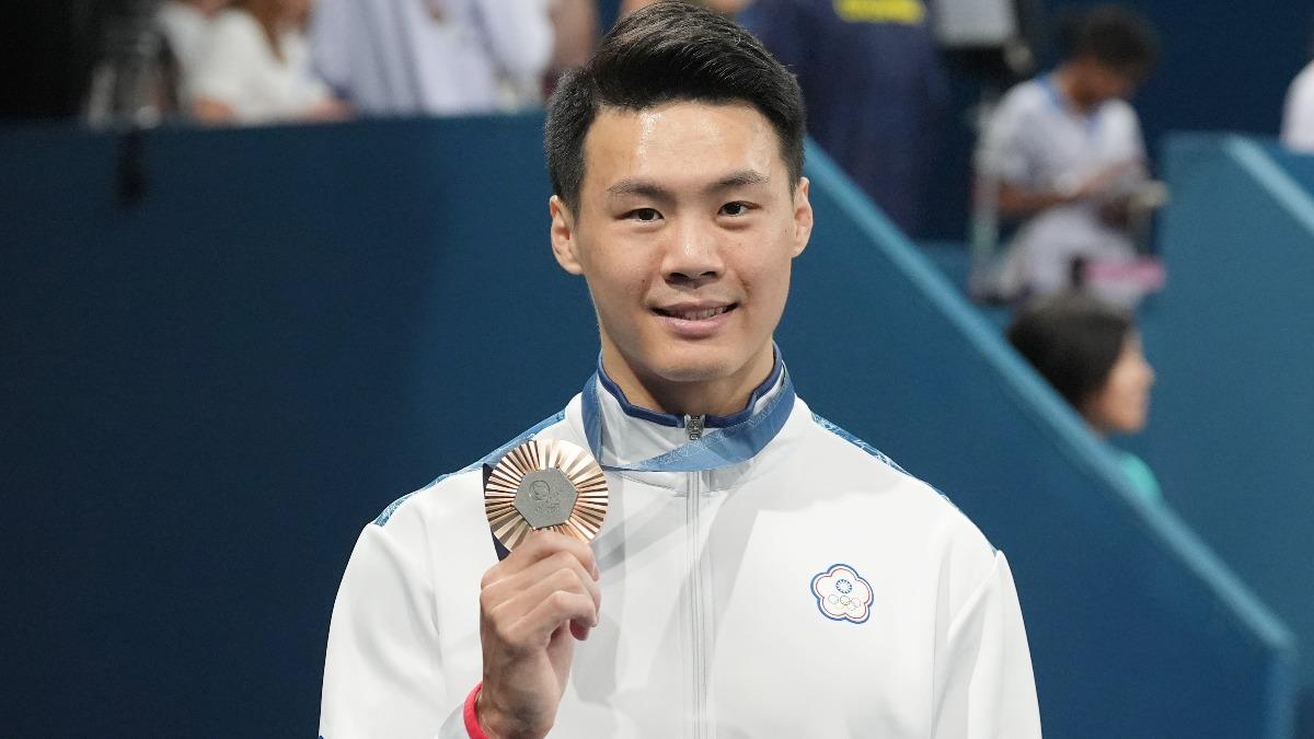 巴黎奧運圖輯／唐嘉鴻「掉槓仍摘銅」！8選手竟6個失誤　中日勁敵都出包