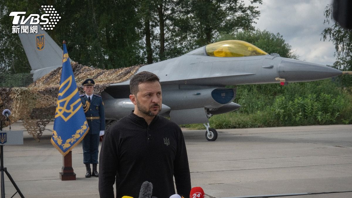 第二起F-16意外!烏克蘭F-16故障墜落 飛行員彈射逃生