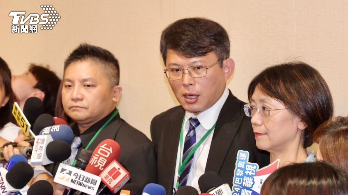 民眾黨立院黨團總召黃國昌。(圖/TVBS)
