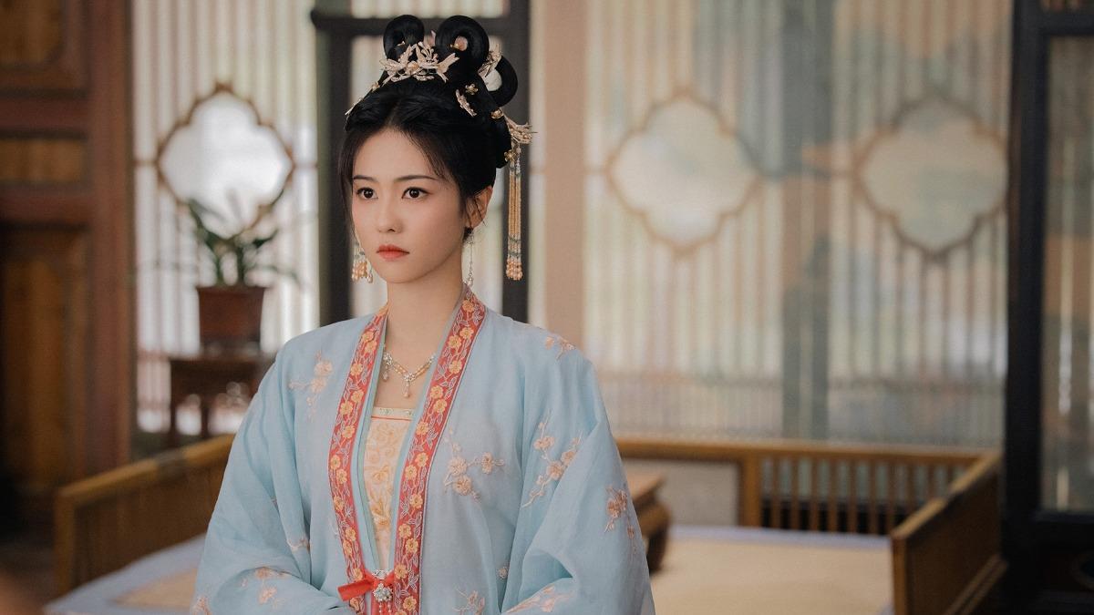 白鹿在《寧安如夢》挑戰重生題材。(圖/中天娛樂台提供)