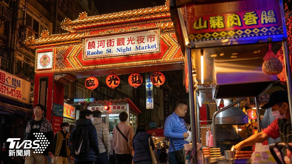 夜市是吸引許多遊客來台灣的重要原因。(示意圖/達志影像shutterstock)