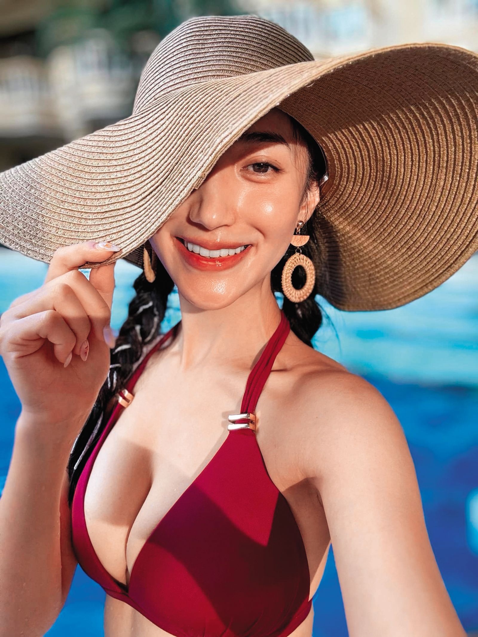 夏宇禾身材火辣,削瘦的她有F罩杯的傲人身材。(圖/翻攝自夏宇禾臉書)