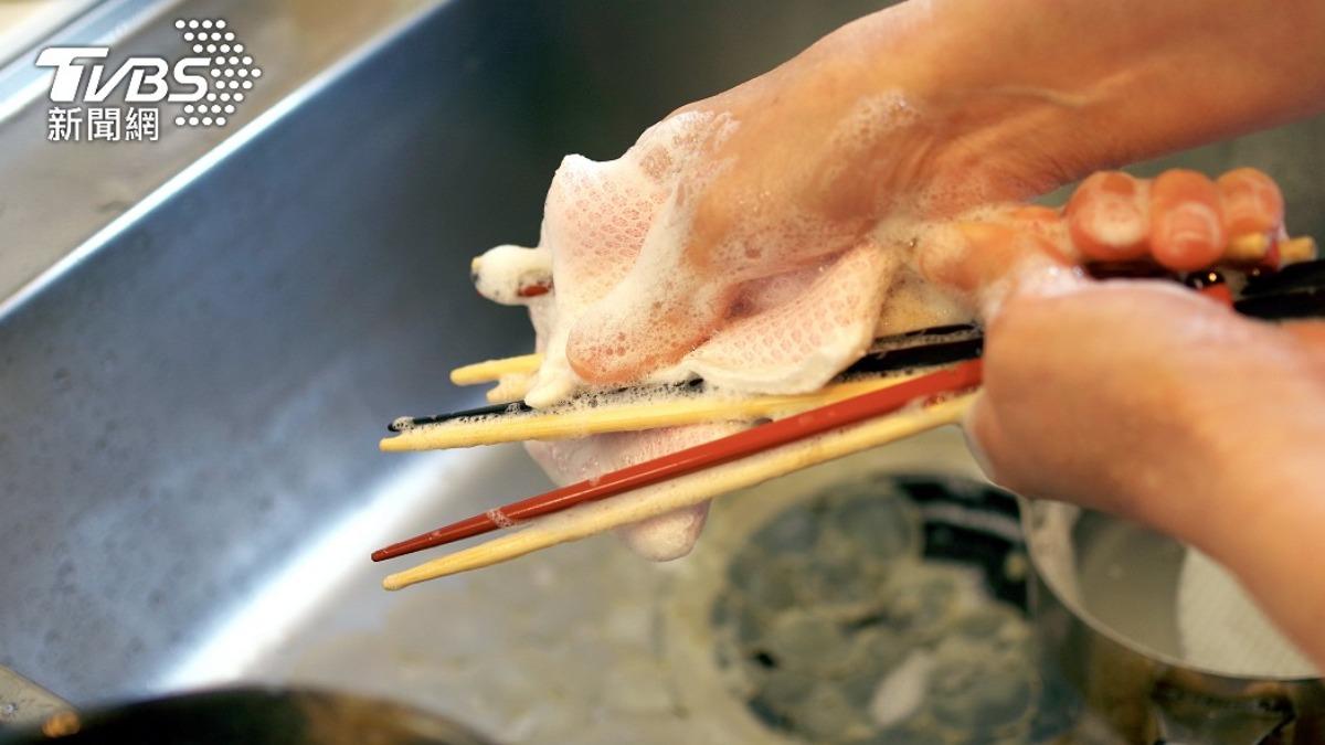 用1款筷子！一家4口「全罹癌」　醫認：一級致癌物